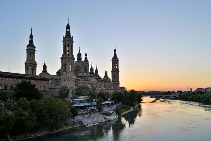 Juncal Bonito Loft, 110 M2 Apartment Saragossa